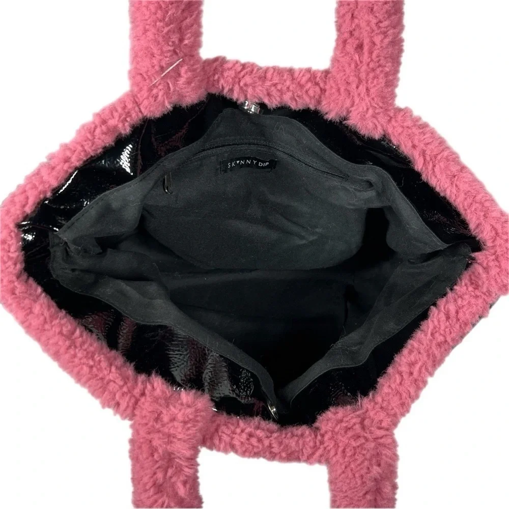 Skinny Dip | Alexa Tote Bag Black Patent Vegan Leather Pink Sherpa Trim